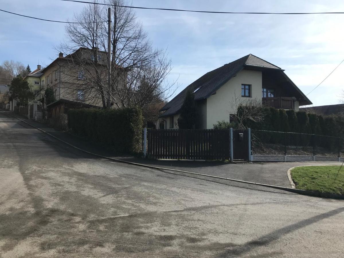 Dum U Koupaliste Villa Ceska Kamenice Luaran gambar